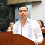 Carlos Eduardo Bello propone eliminar reelección de diputados y limitar número de regidurías