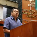 Analizan estrategia para pagar adeudos a maestros jubilados en Guerrero